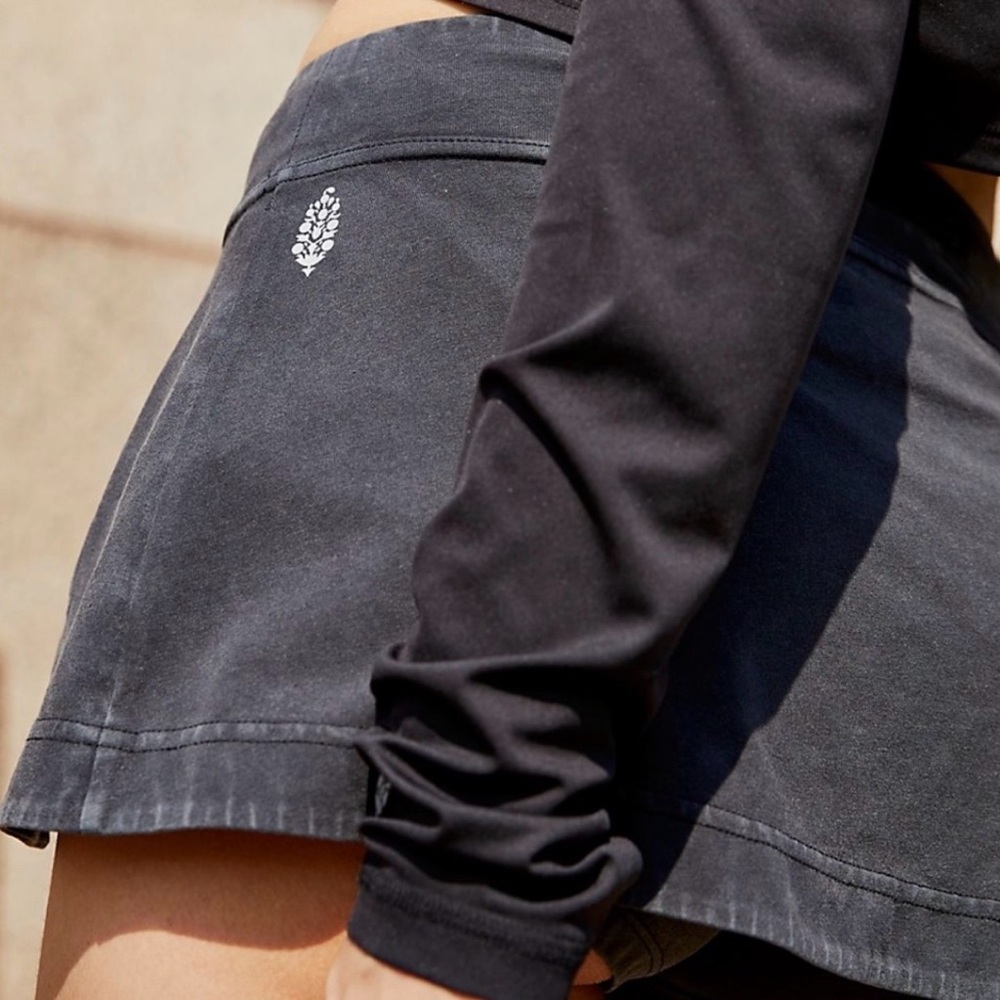 NWT FP Movement by Free People Hot Shot Mini Skort black M - Picture 8 of 9